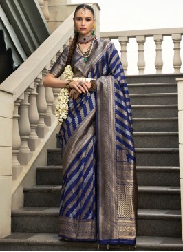 Viscose Traditional Saree in Navy Blue