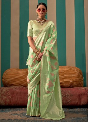 Weaving Linen Classic Saree in Green