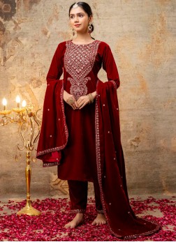 Winsome Zari Velvet Readymade Salwar Kameez